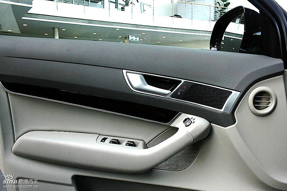 新奥迪A6L到店实拍