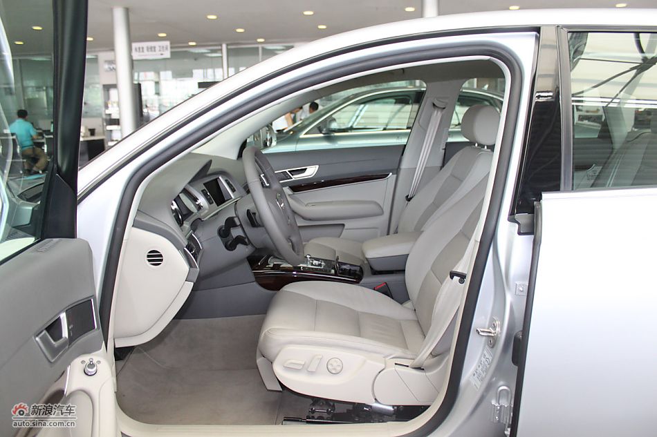 2010款奥迪A6L 2.4舒适型