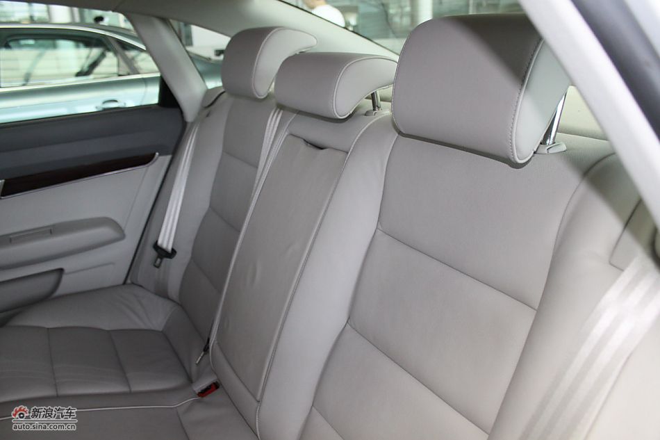 2010款奥迪A6L 2.4舒适型