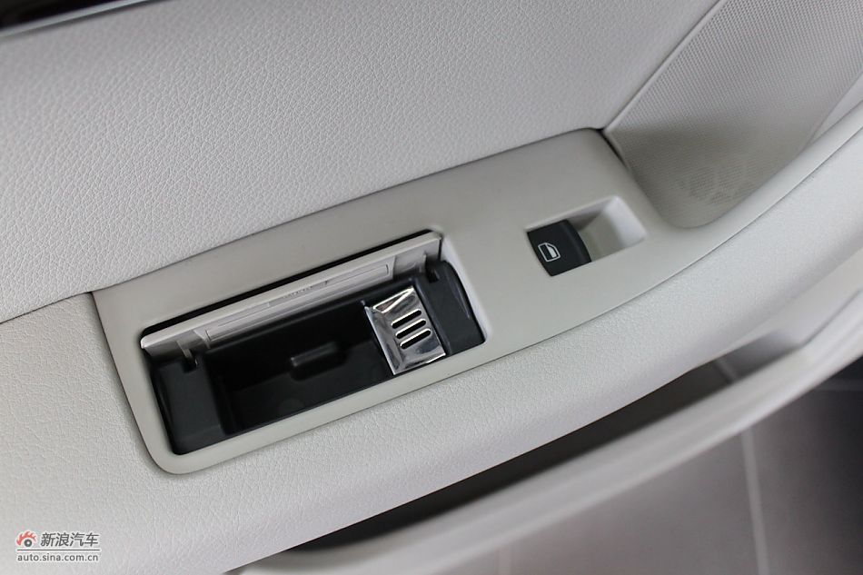 2010款奥迪A6L 2.4舒适型