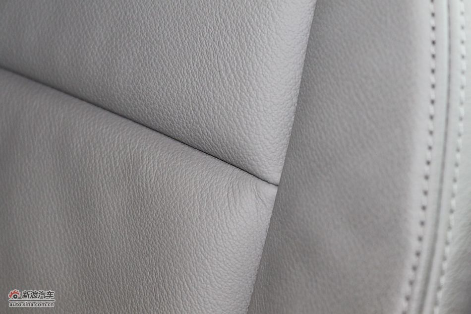 2010款奥迪A6L 2.4舒适型