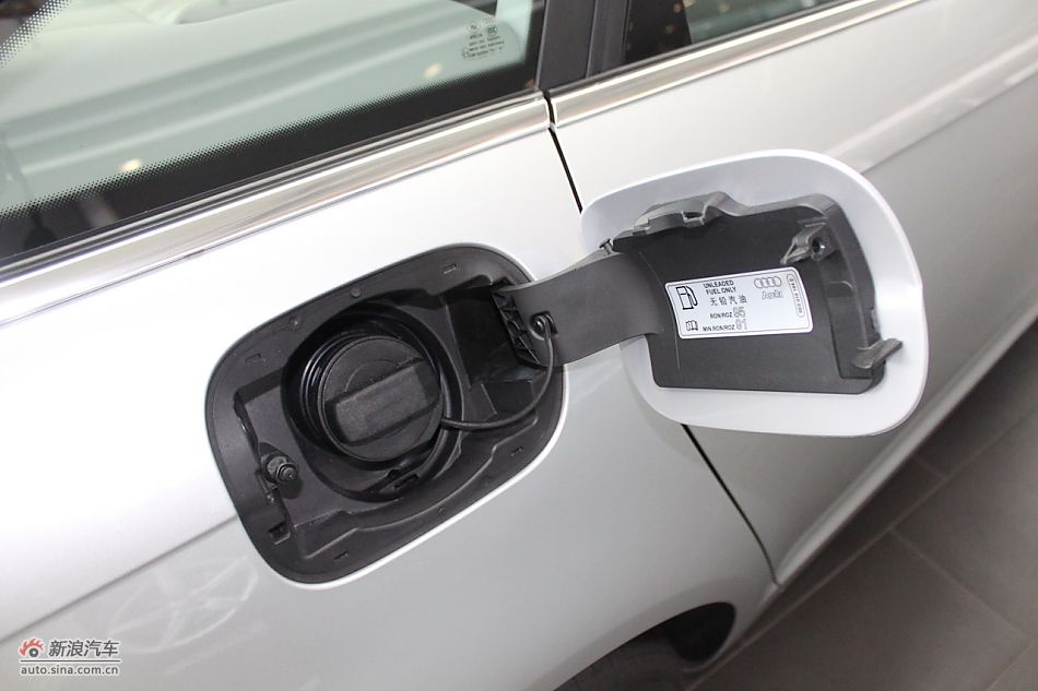 2010款奥迪A6L 2.4舒适型