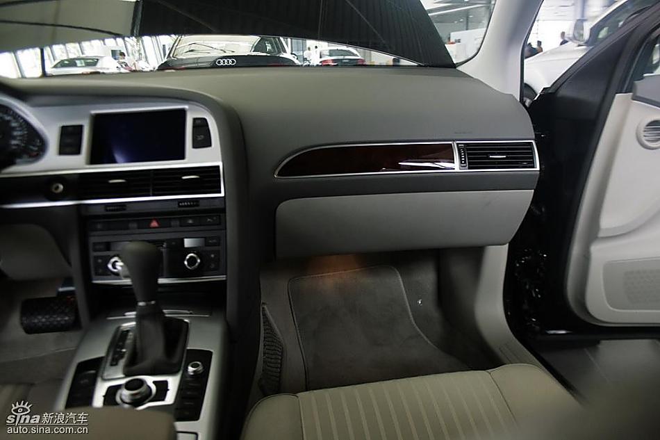 奥迪A6L 10年款到店实拍 内饰