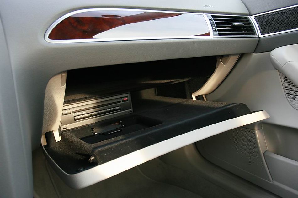 09款全新奥迪A6L内饰实拍