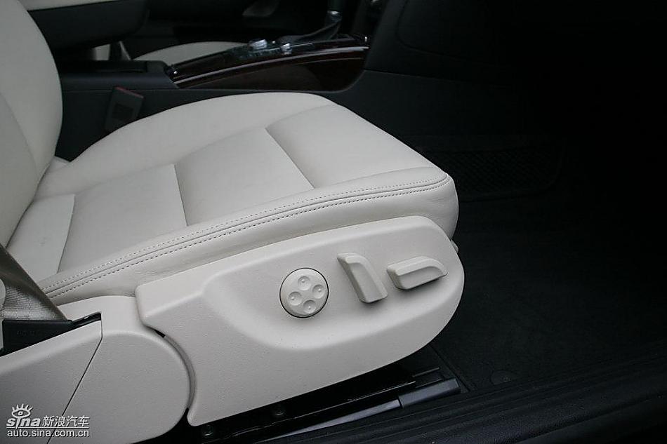 新奥迪A6L内饰及细节