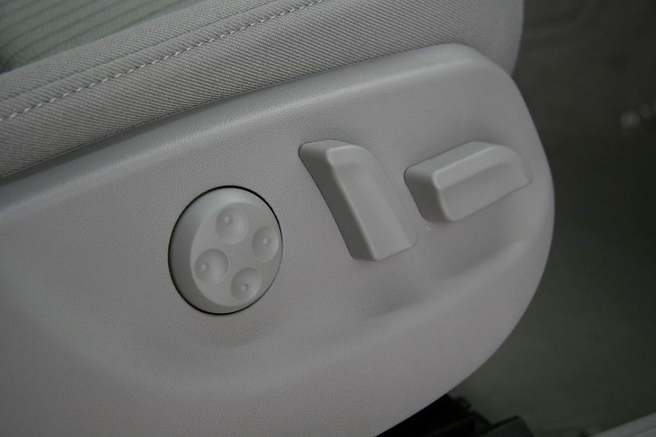 一汽大众奥迪A6L内饰