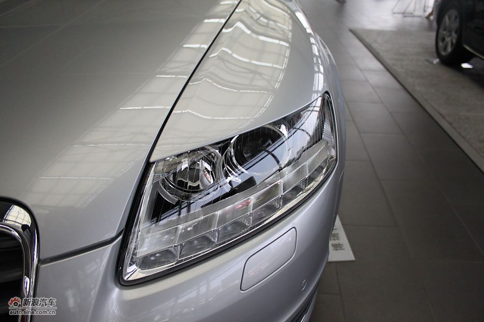 2010款奥迪A6L 2.4舒适型