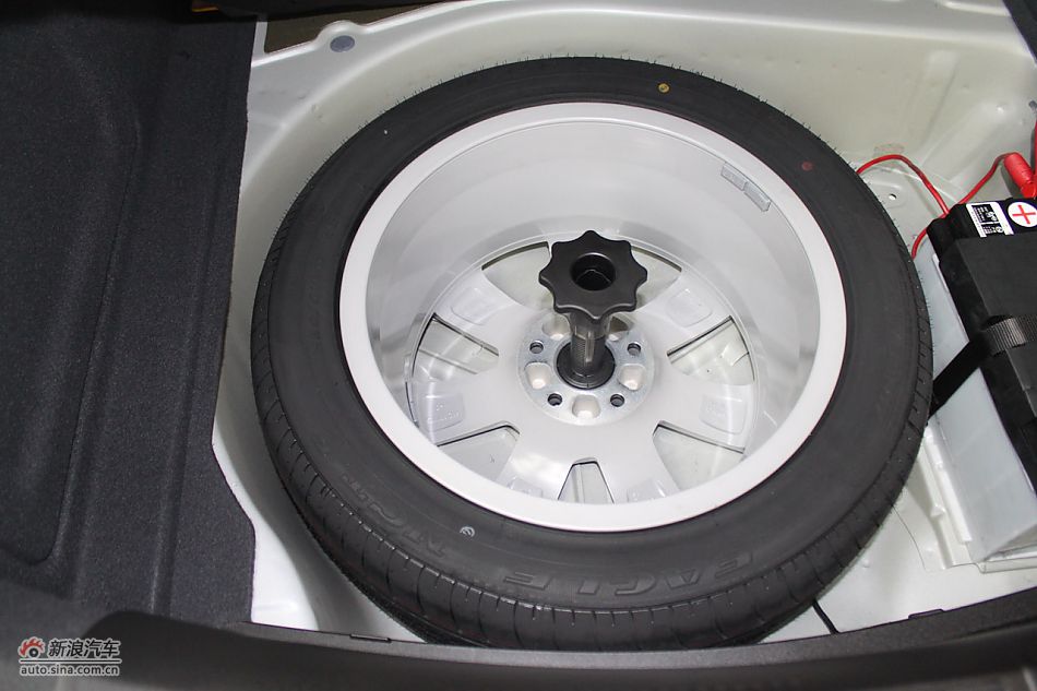 2010款奥迪A6L 2.4舒适型