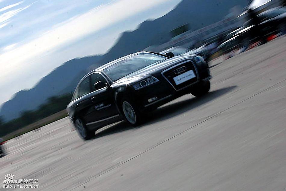 新奥迪A6L场地测试