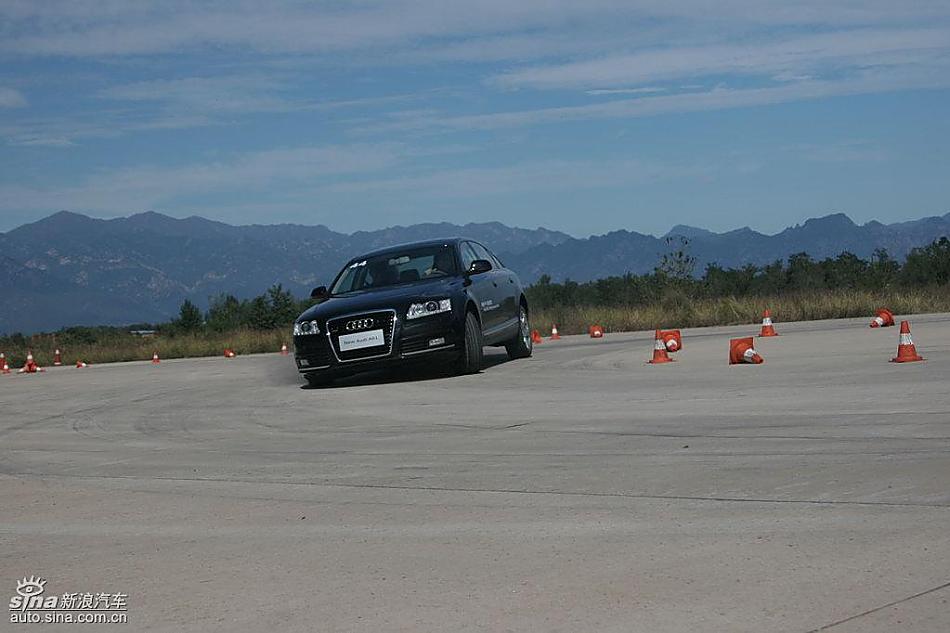 新奥迪A6L场地测试