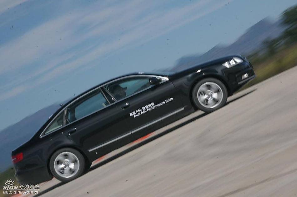 新奥迪A6L场地测试
