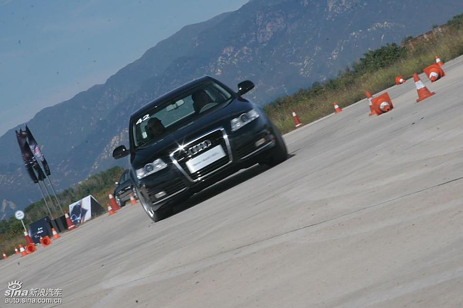 新奥迪A6L场地测试