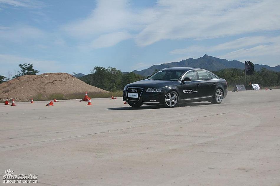 新奥迪A6L场地测试