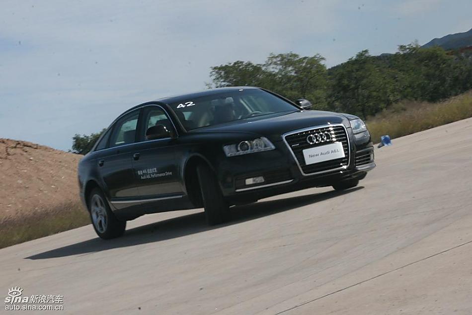 新奥迪A6L场地测试