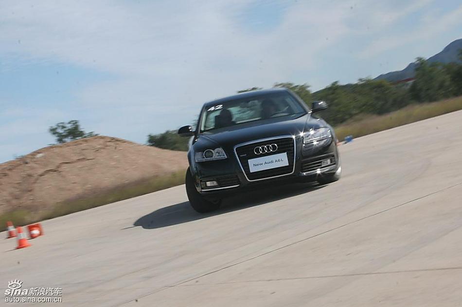 新奥迪A6L场地测试