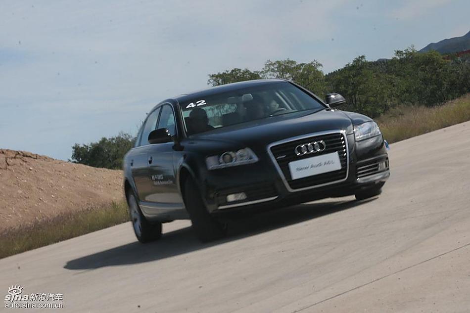 新奥迪A6L场地测试