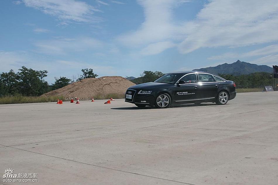 新奥迪A6L场地测试