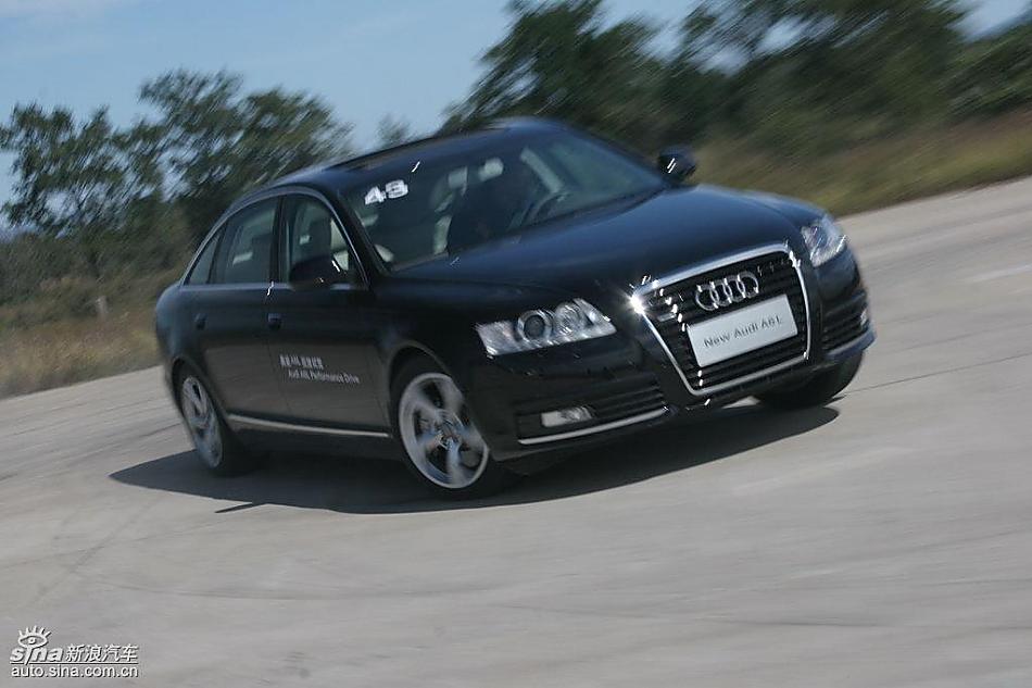 新奥迪A6L场地测试