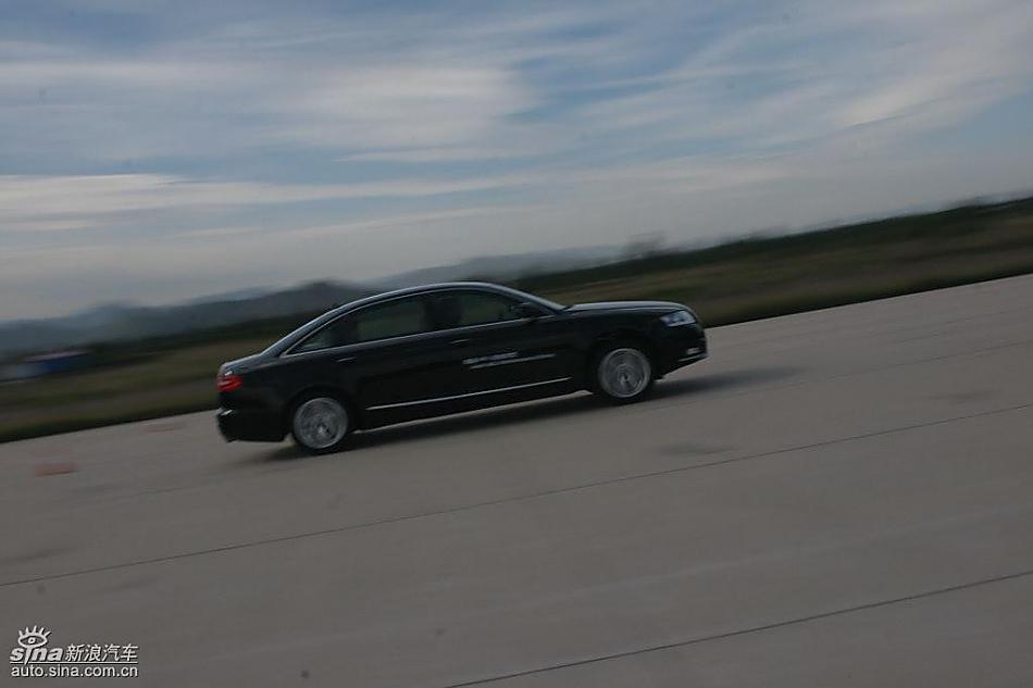 新奥迪A6L场地测试
