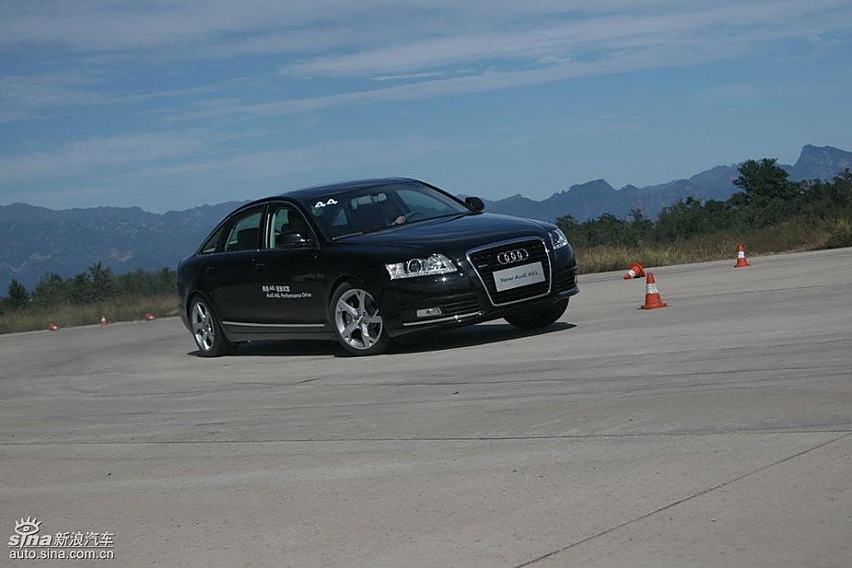 新奥迪A6L场地测试