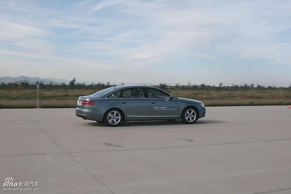 新奥迪A6L场地测试