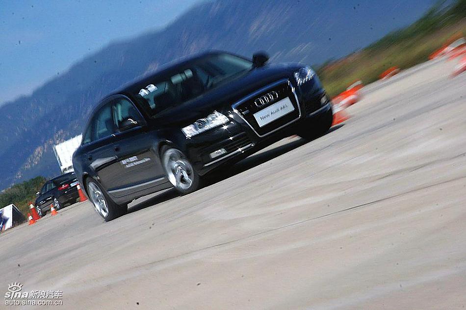 新奥迪A6L场地测试
