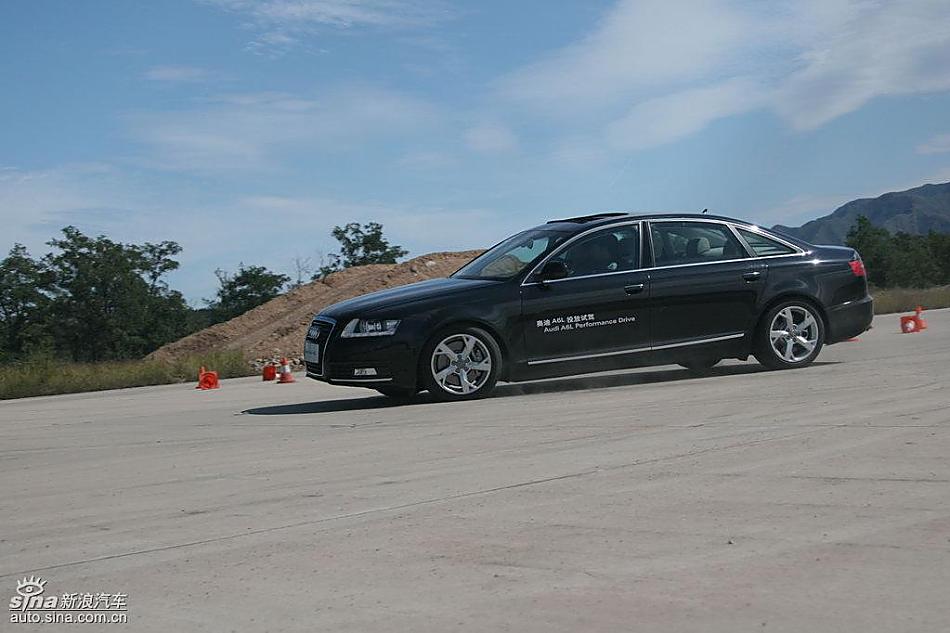 新奥迪A6L场地测试
