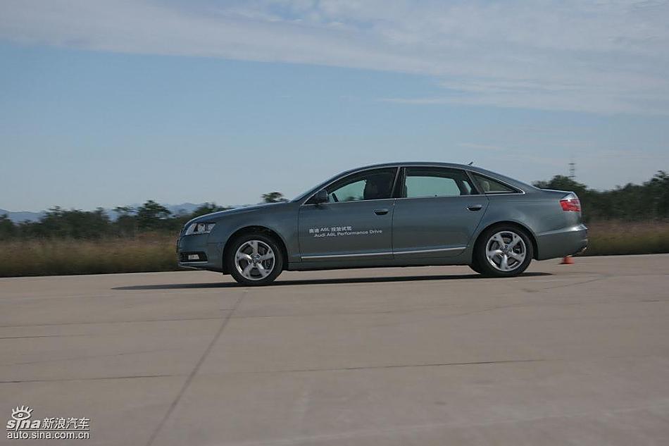 新奥迪A6L场地测试