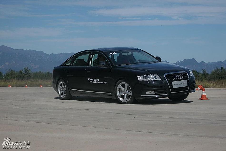 新奥迪A6L场地测试