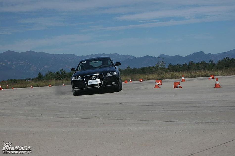 新奥迪A6L场地测试