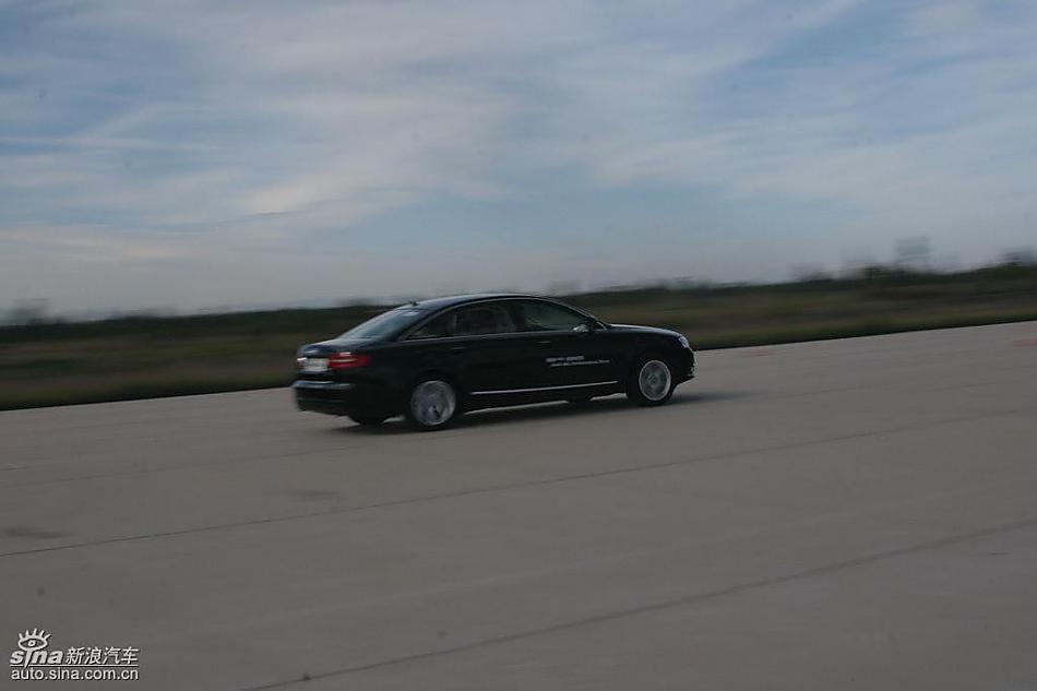 新奥迪A6L场地测试