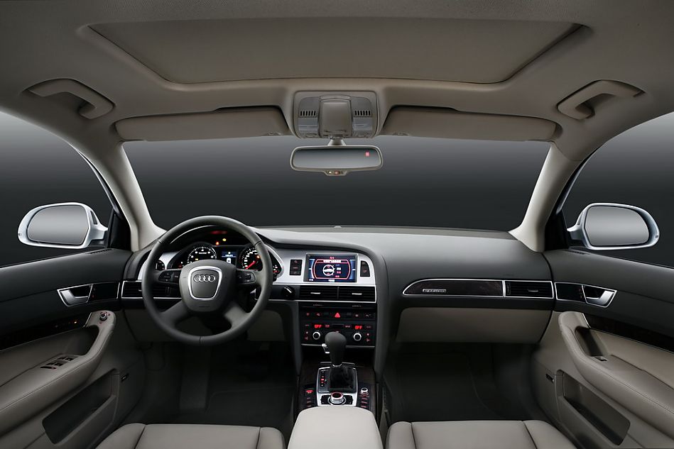 2010款一汽奥迪A6L内饰图片