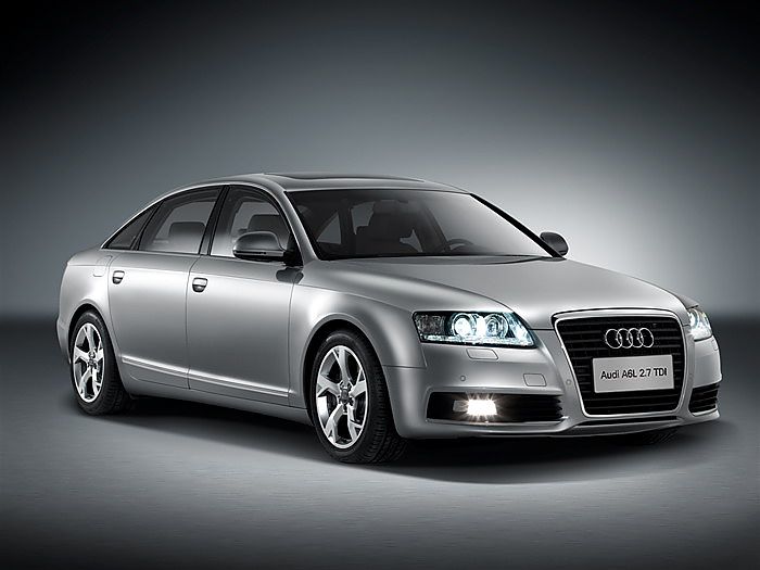 奥迪A6L 2.7TDI整车侧45度