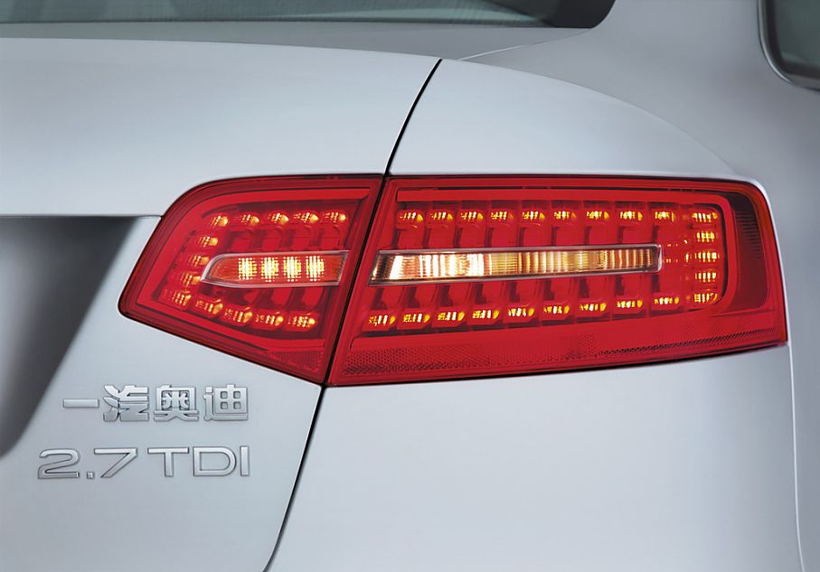 奥迪A6L 2.7TDI尾标