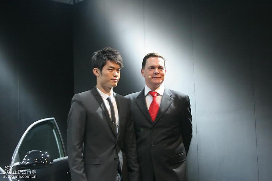 唐迈与林丹合影