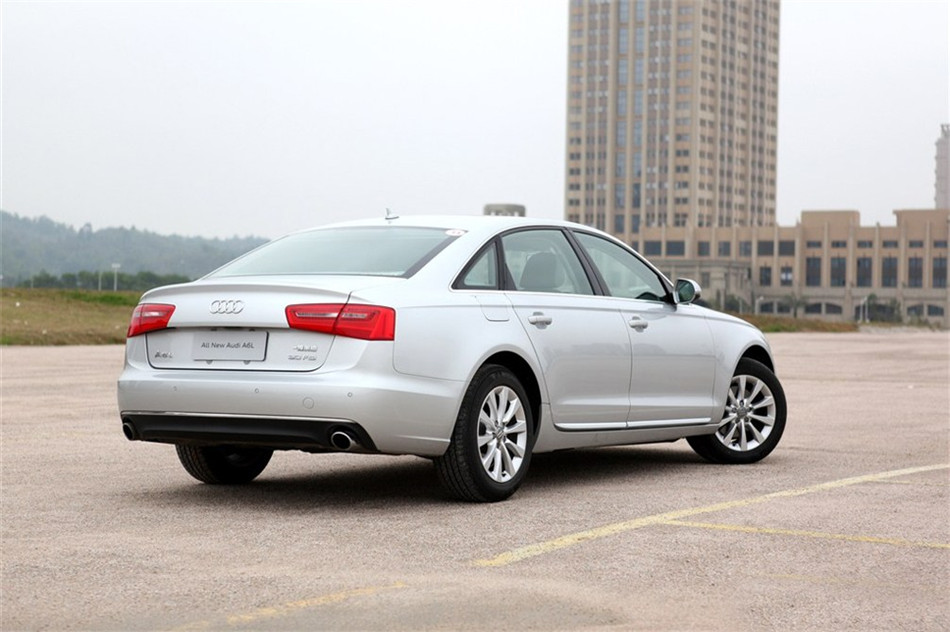 奥迪A6L 2012款 2.5L CVT 技术型
