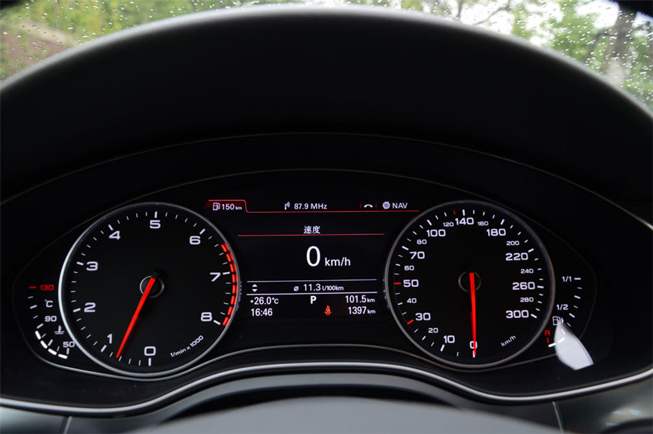 奥迪A6L 2012款 2.5L CVT 豪华型 