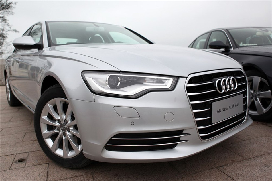 奥迪A6L 2012款 2.5L CVT 豪华型