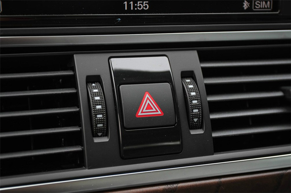 2014款 3.0T 50 TFSI DCT quattro 豪华型 内饰