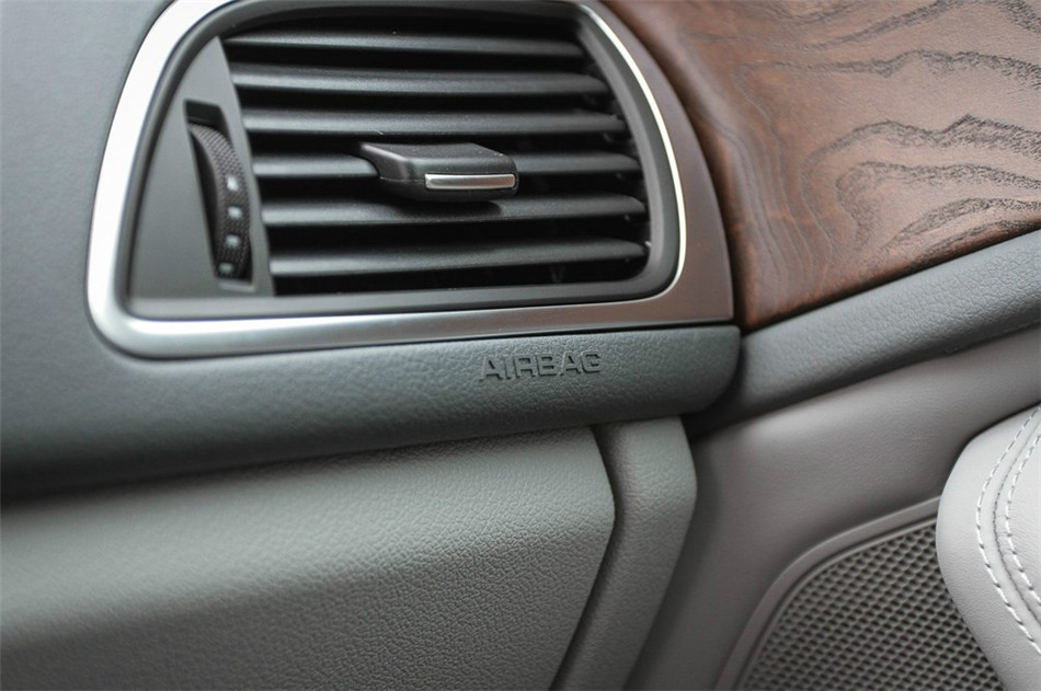 2014款 3.0T 50 TFSI DCT quattro 豪华型 内饰