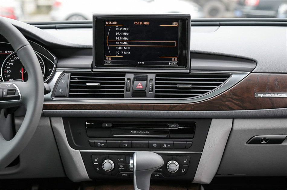 2014款 3.0T 50 TFSI DCT quattro 豪华型 内饰