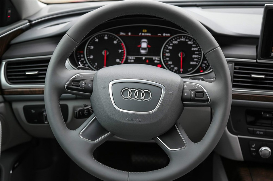 2014款 3.0T 50 TFSI DCT quattro 豪华型 内饰