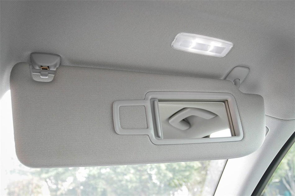 2014款 3.0T 50 TFSI DCT quattro 豪华型 座椅空间