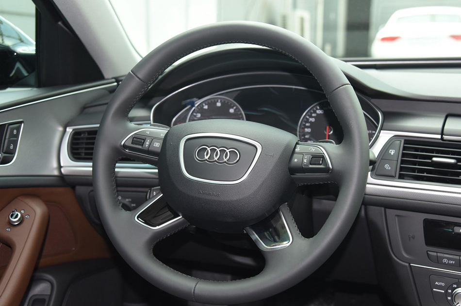 2018款 30周年年型 35 TFSI 时尚型 内饰