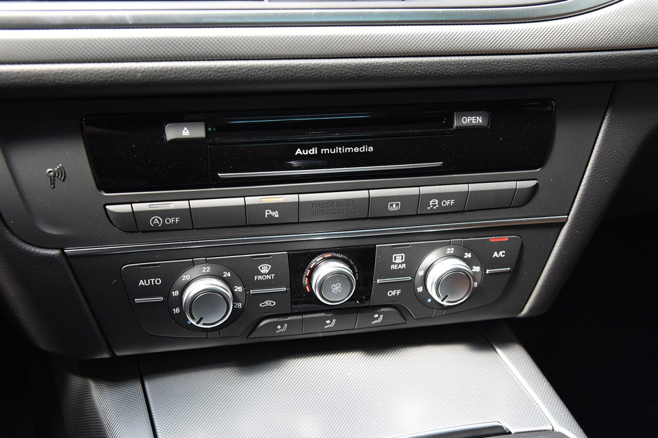 2018款 30周年年型 35 TFSI 时尚型 内饰