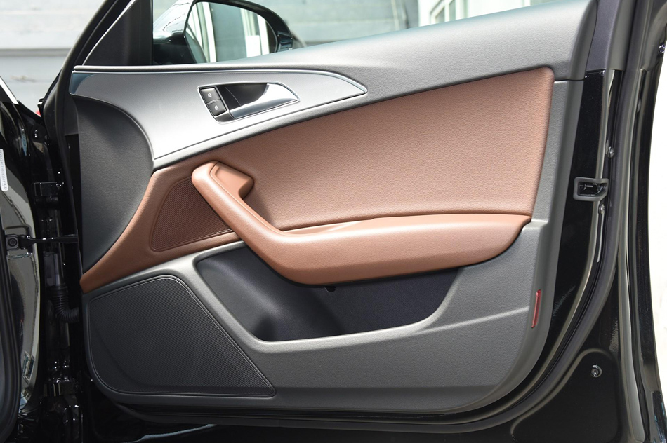 2018款 30周年年型 35 TFSI 时尚型 座椅空间