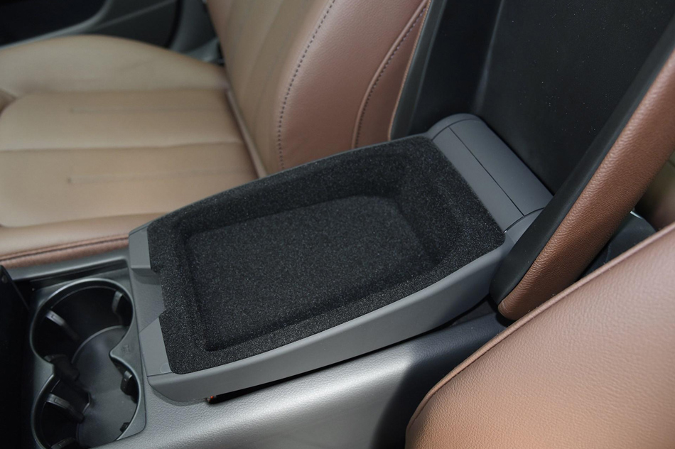 2018款 30周年年型 35 TFSI 时尚型 座椅空间