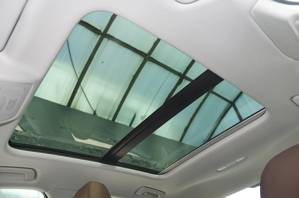 2018款 30周年年型 35 TFSI 时尚型 座椅空间