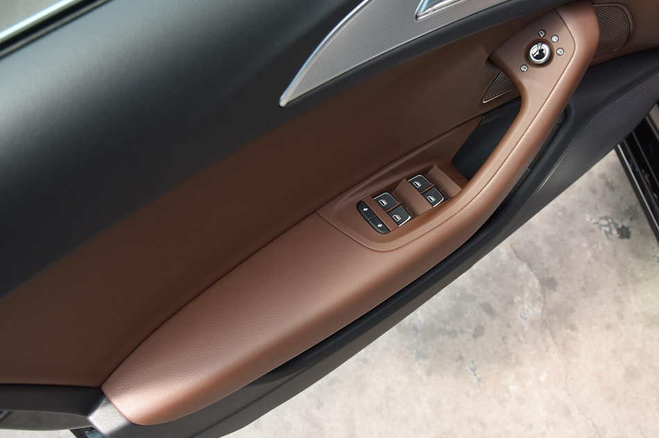 2018款 30周年年型 35 TFSI 时尚型 座椅空间