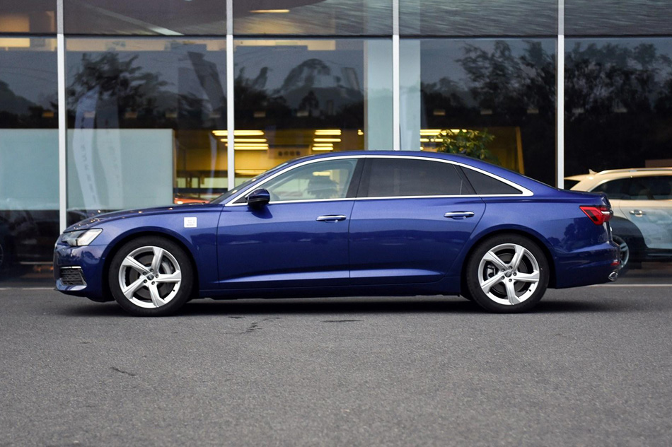 2019款 55 TFSI quattro 旗舰致雅型 外观